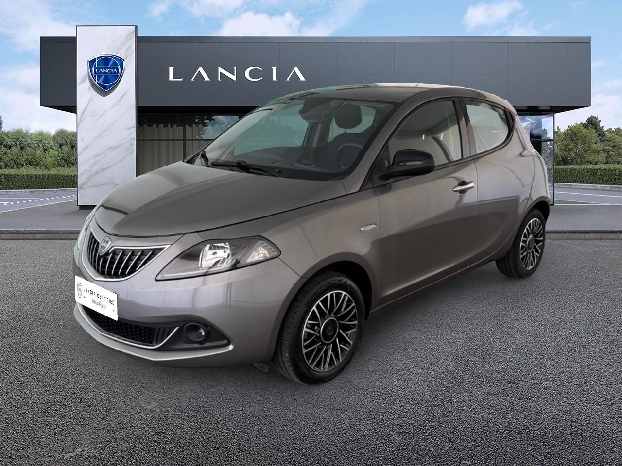 lancia ypsilon ypsilon 1.0 firefly 70cv hybrid platino usata