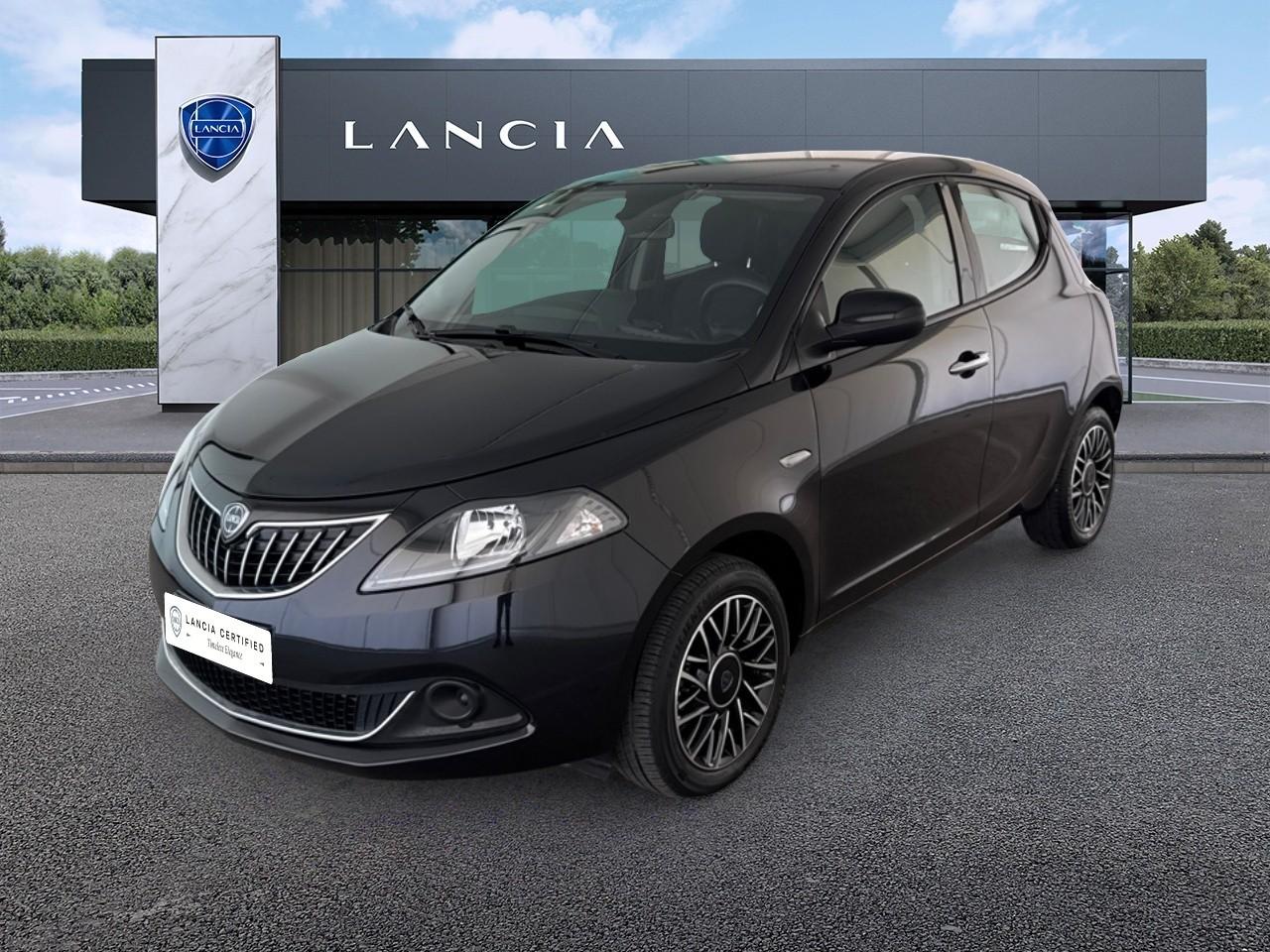 lancia ypsilon ypsilon 1.0 firefly 70cv hybrid platino usata