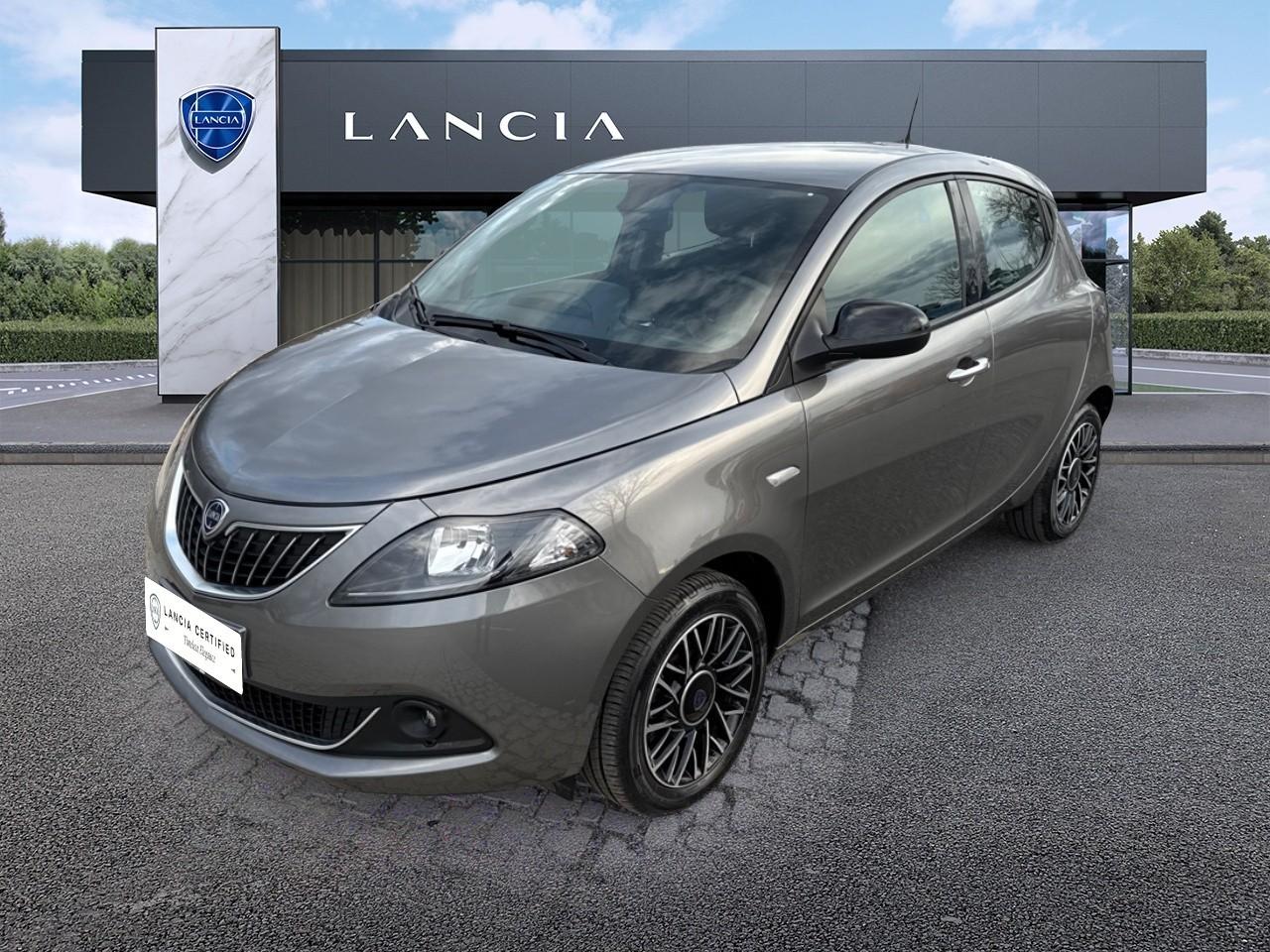 lancia ypsilon ypsilon 1.0 firefly 70cv hybrid platino usata