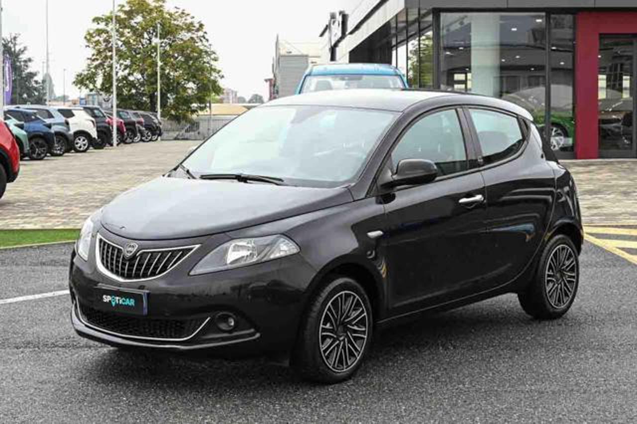 lancia ypsilon ypsilon 1.0 firefly hybrid gold usata