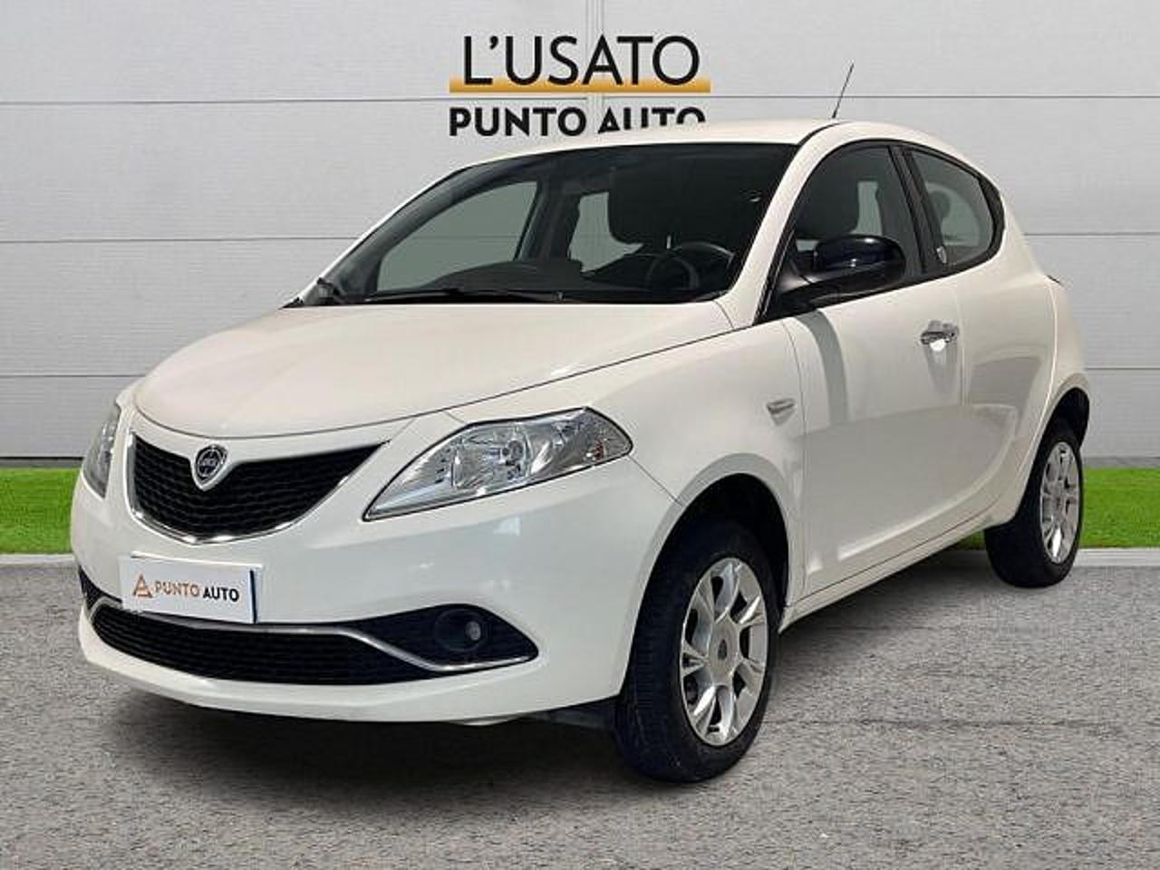 lancia ypsilon ypsilon 0.9 twinair 85 cv 5 porte metano ecochic gold usata