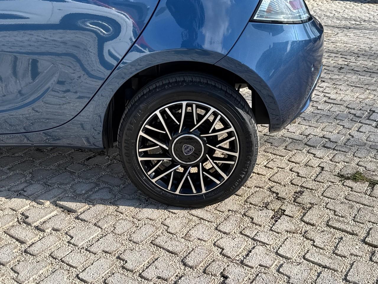 Lancia Lancia Ypsilon usata, con Isofix