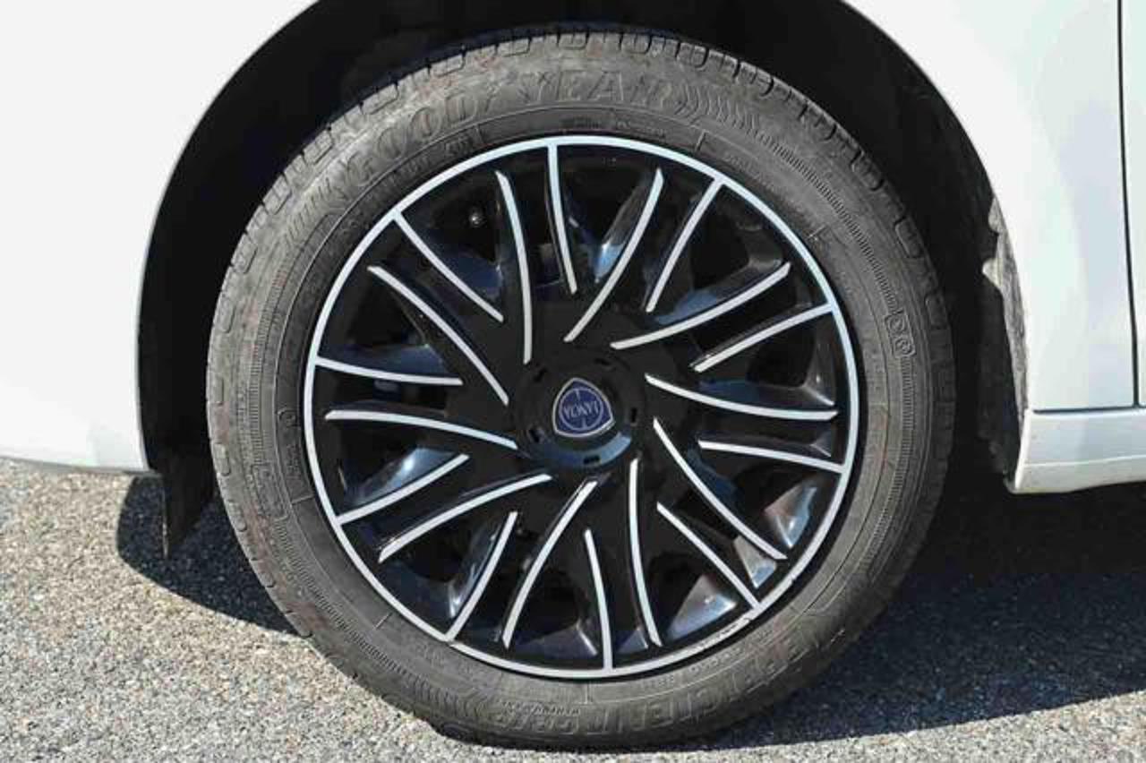 Lancia Lancia Ypsilon usata 1