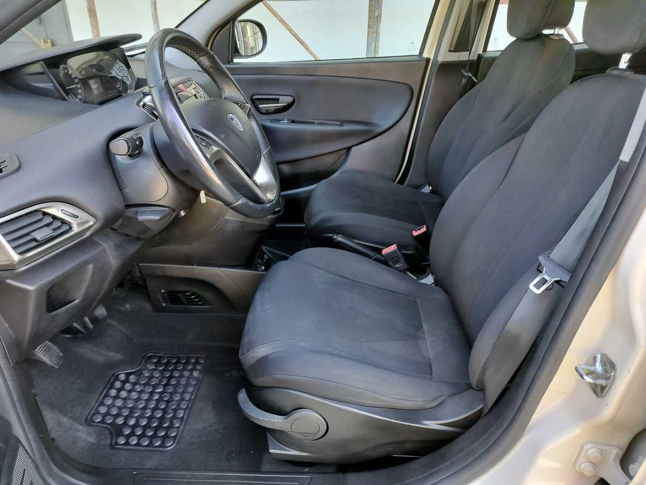 Lancia Lancia Ypsilon usata 16