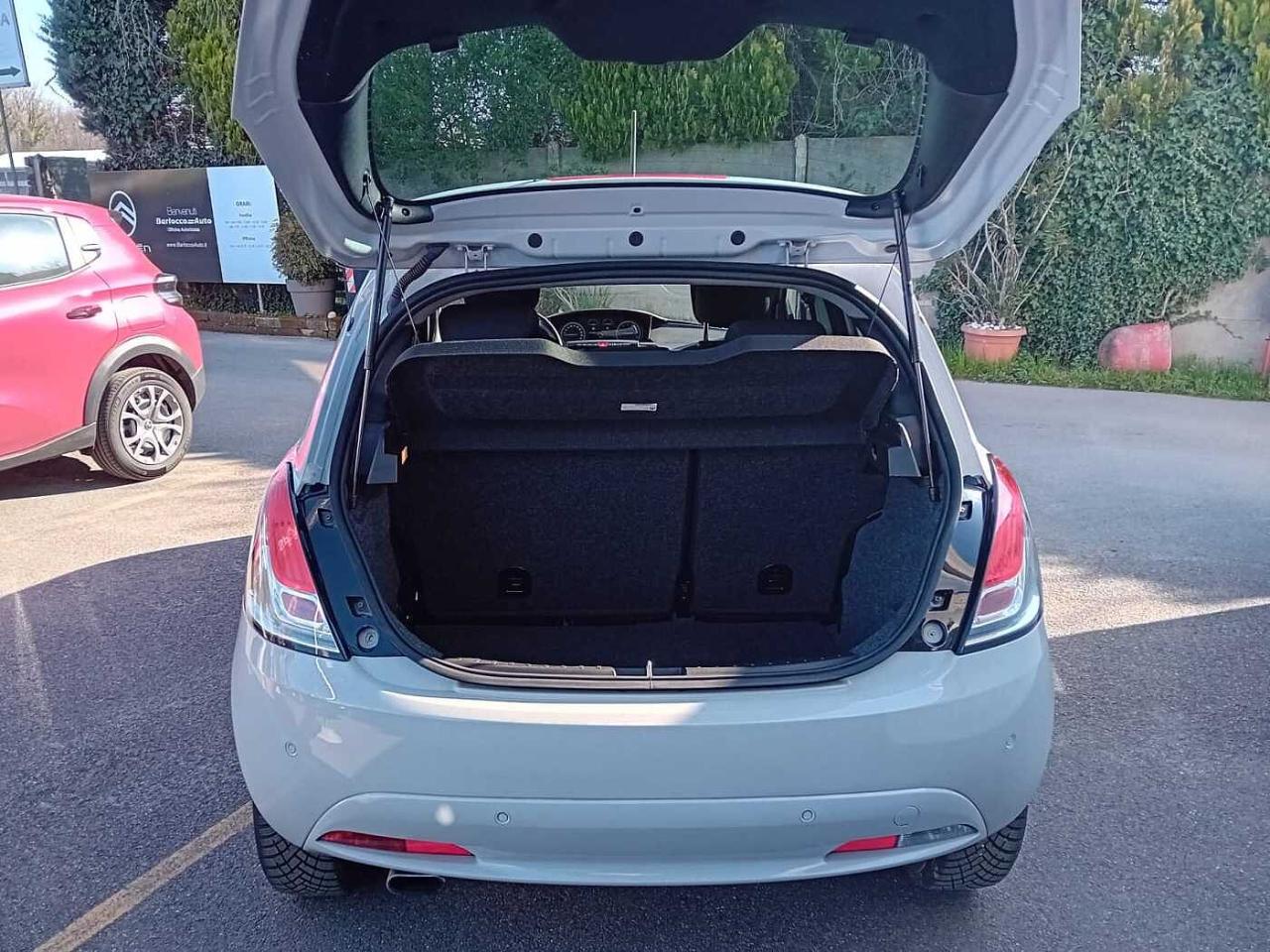 Lancia Lancia Ypsilon usata 12