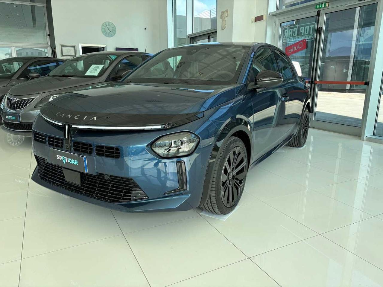 lancia ypsilon ypsilon hybrid e-dct edizione cassina usata