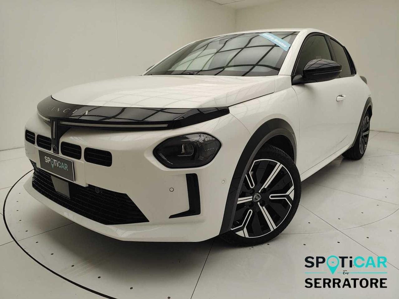 lancia ypsilon ypsilon iv 2024 1.2 mhev lx e-dct usata