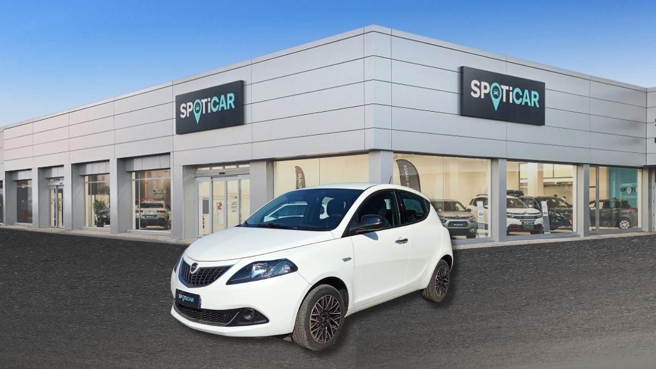 lancia ypsilon ypsilon 3� serie 1.0 firefly 5 porte s and s hybrid platin usata