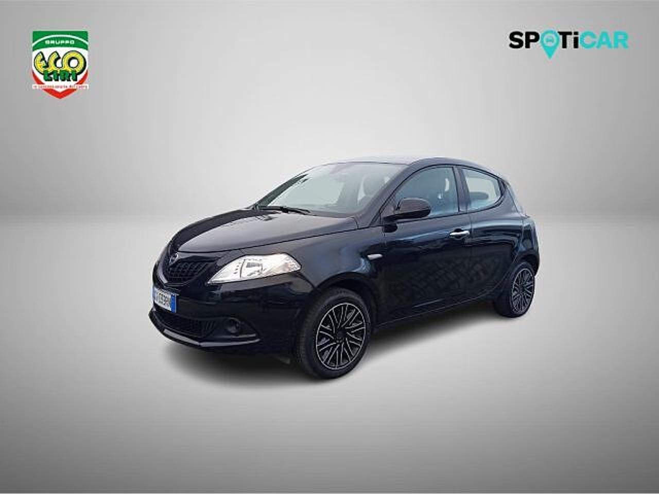 lancia ypsilon ypsilon 1.0 firefly 5 porte ss hybrid gold usata