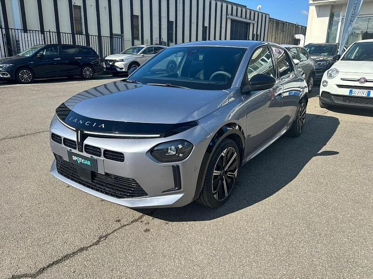 lancia ypsilon ypsilon 1.2 mhev lx 110cv e-dct usata