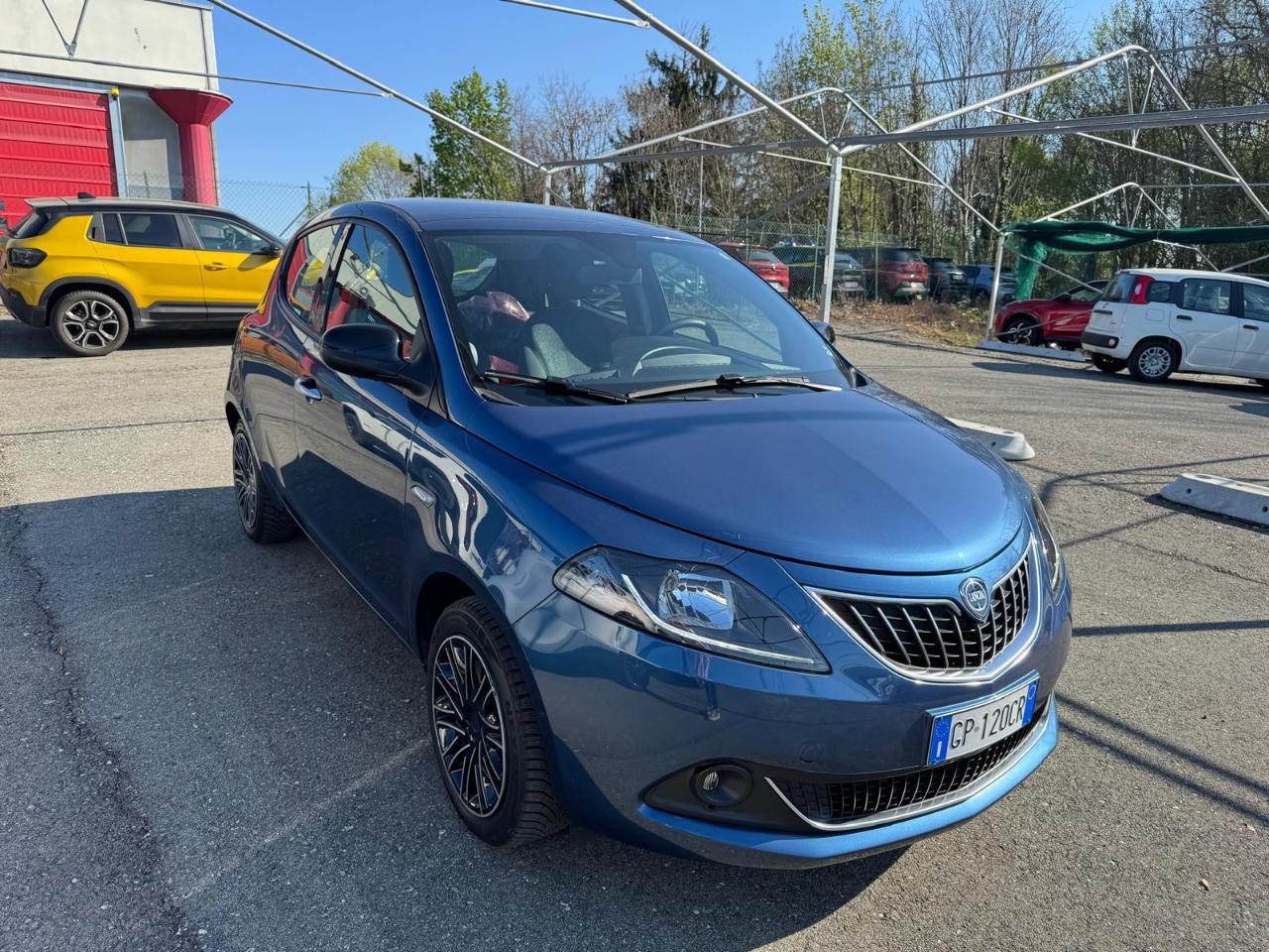 lancia ypsilon ypsilon iii 2021 1.0 firefly hybrid gold plus s and s 70cv usata