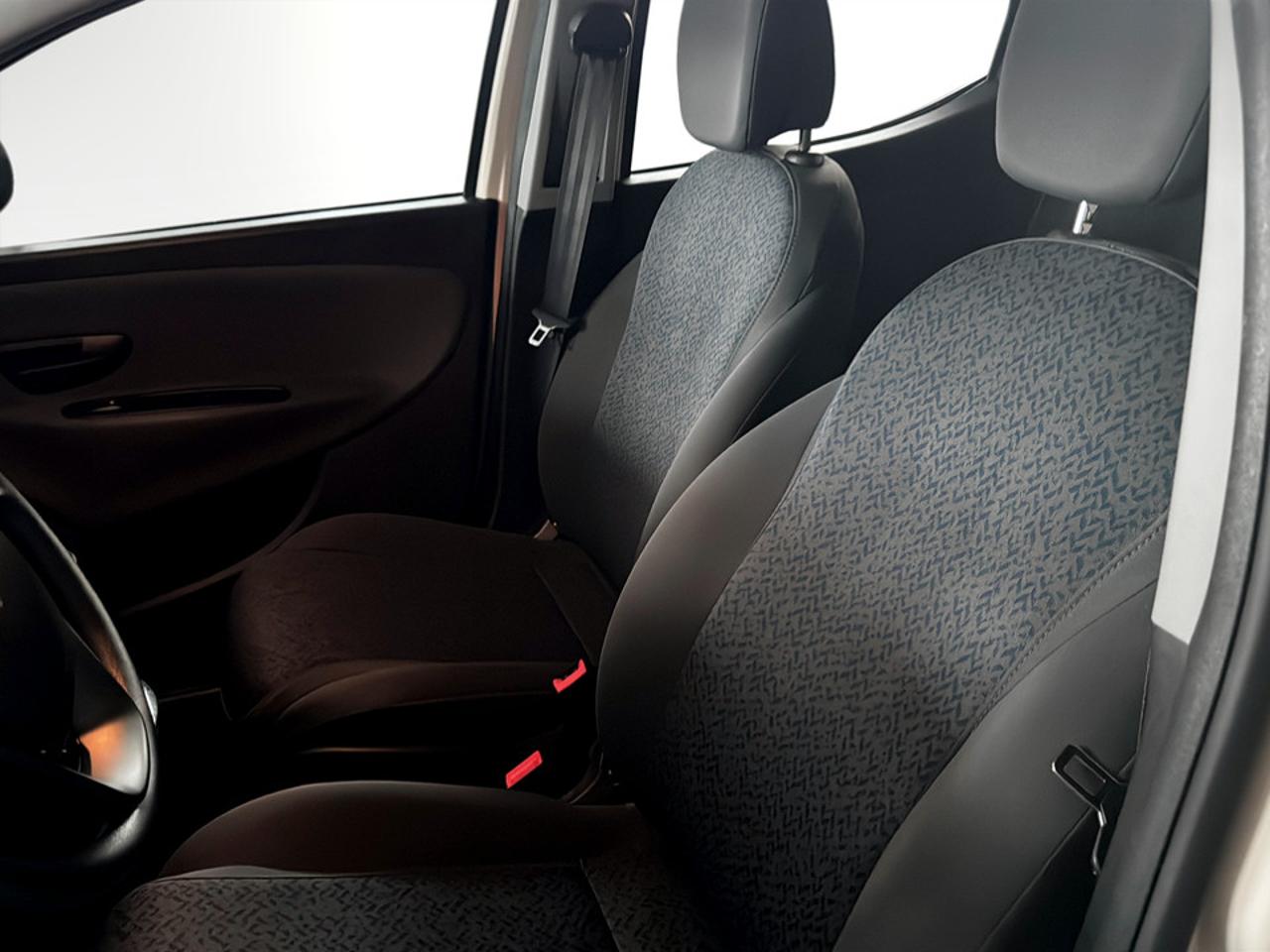 Lancia Ypsilon - Foto 4