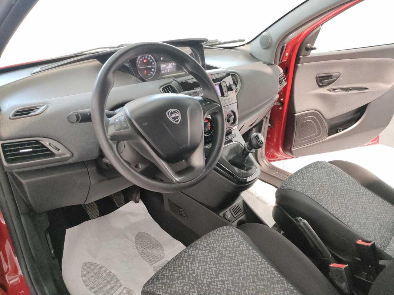 Lancia Lancia Ypsilon usata 2