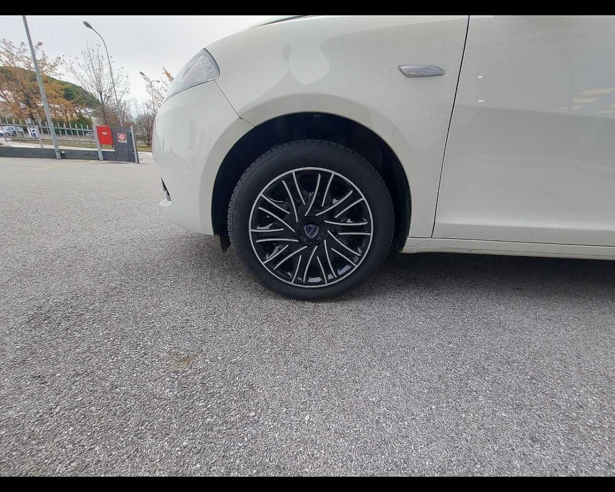 Lancia Lancia Ypsilon usata 12