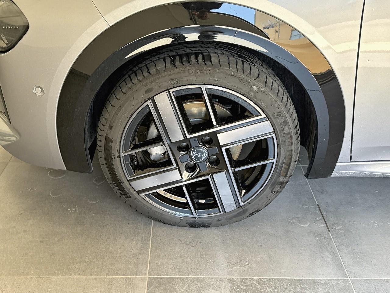 Lancia Lancia Ypsilon usata, con Isofix