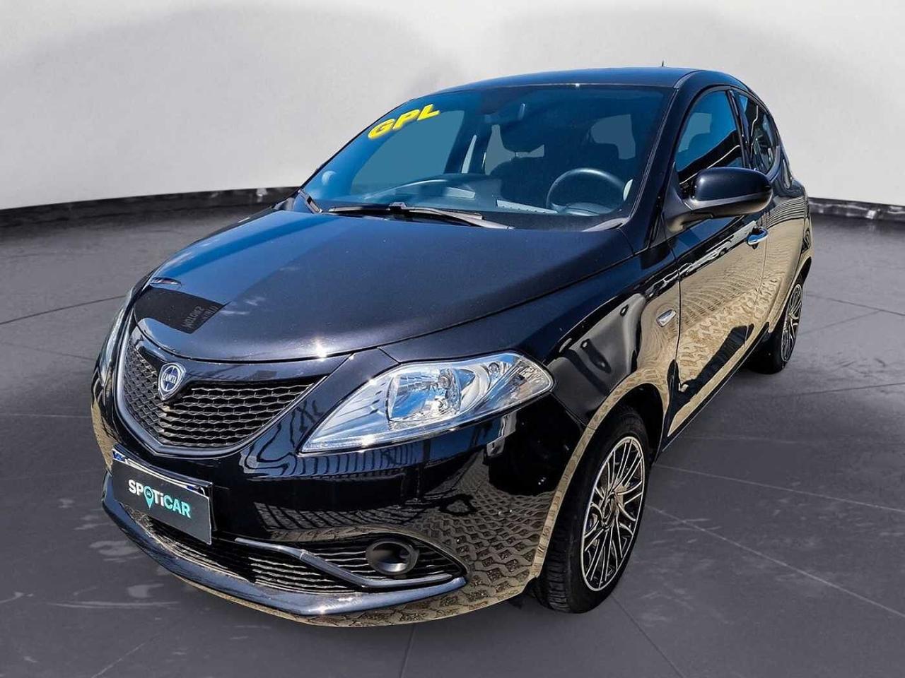 Lancia Ypsilon YPSILON III 2015 5 Porte 1.2 Ecochic 69cv Silver 
