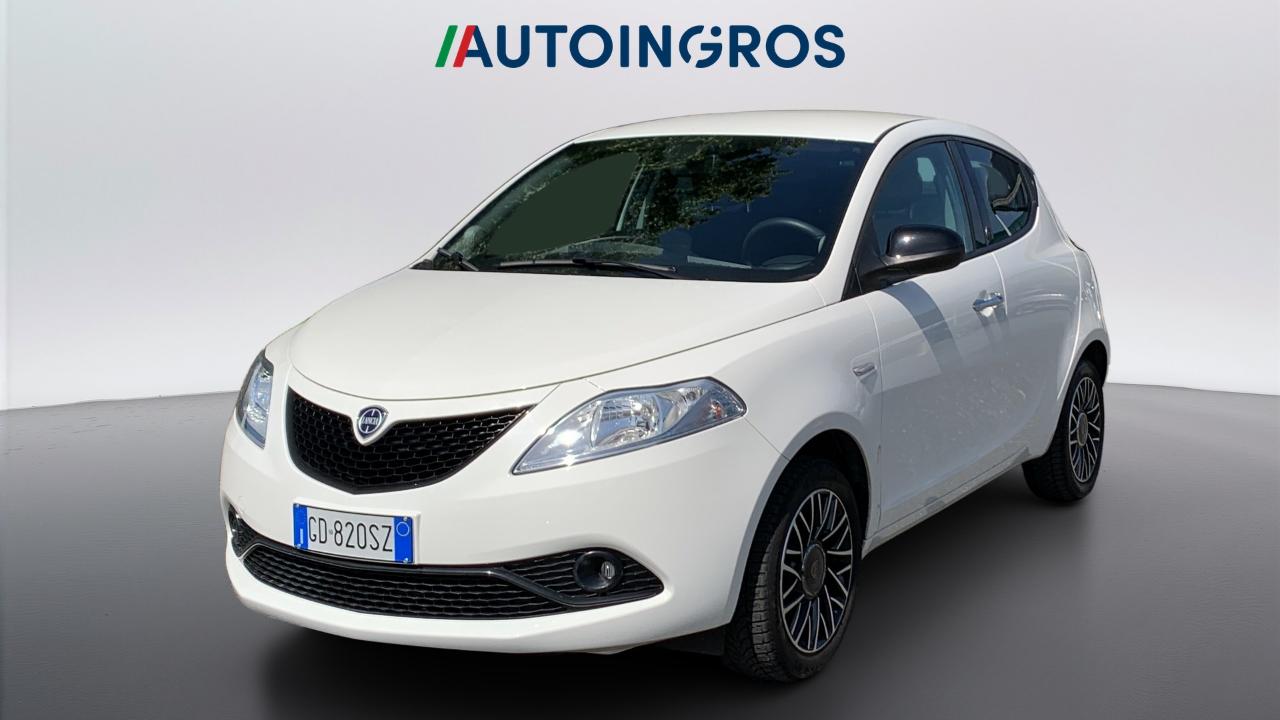 Lancia Ypsilon YPSILON III 2015 1.0 firefly hybrid Gold s and s 70cv 
