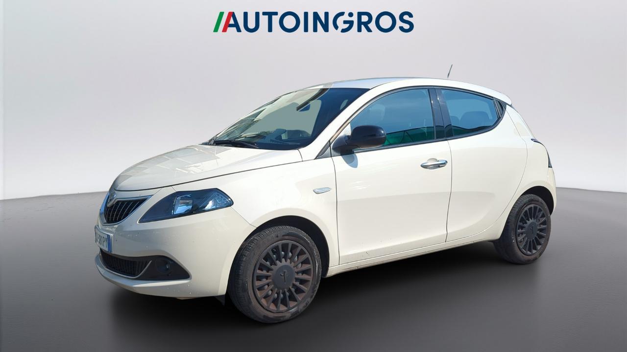 Lancia Ypsilon YPSILON III 2021 1.0 firefly hybrid Silver s and s 70cv 