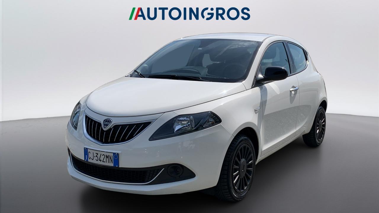 Lancia Ypsilon YPSILON III 2021 1.0 firefly hybrid Silver s and s 70cv 