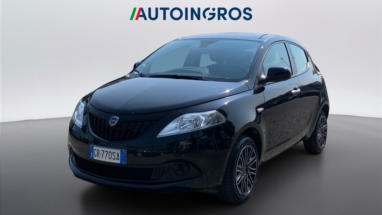 Lancia Ypsilon YPSILON III 2021 1.0 firefly hybrid Silver s and s 70cv 