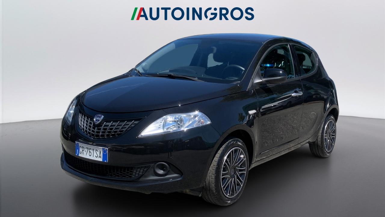 Lancia Ypsilon YPSILON III 2021 1.0 firefly hybrid Silver s and s 70cv 