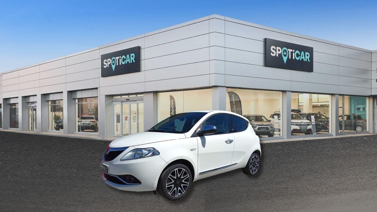 Lancia Ypsilon YPSILON 3ª serie 1.2 69 CV 5 porte GPL Ecochic Black and N 