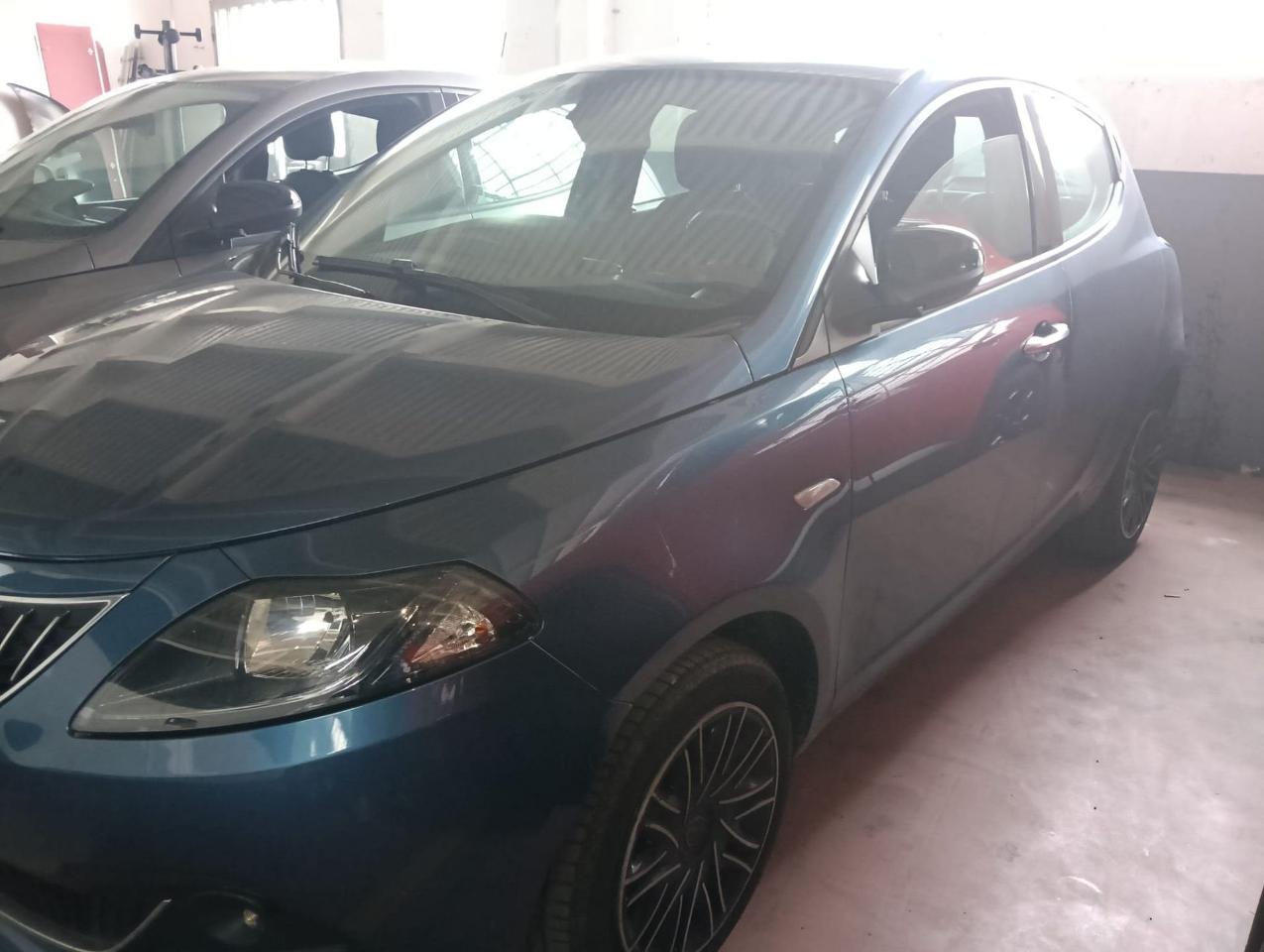 Lancia Ypsilon