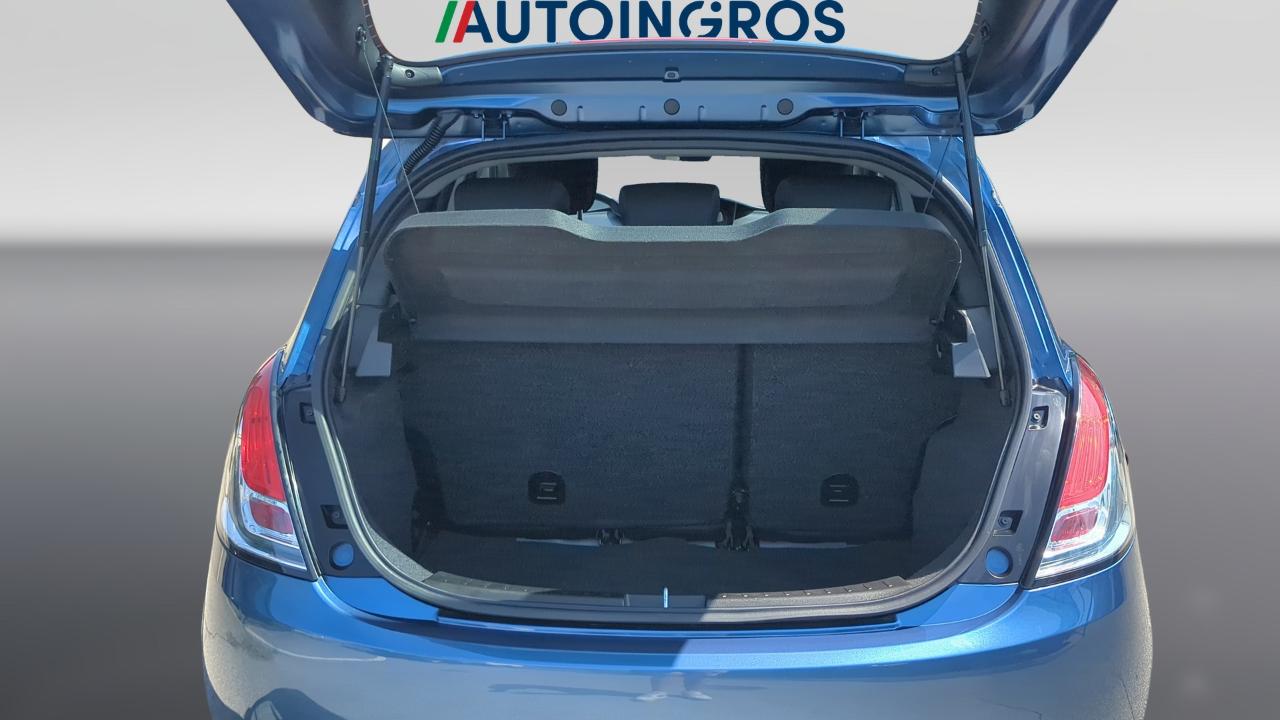 Lancia Ypsilon - Foto 2