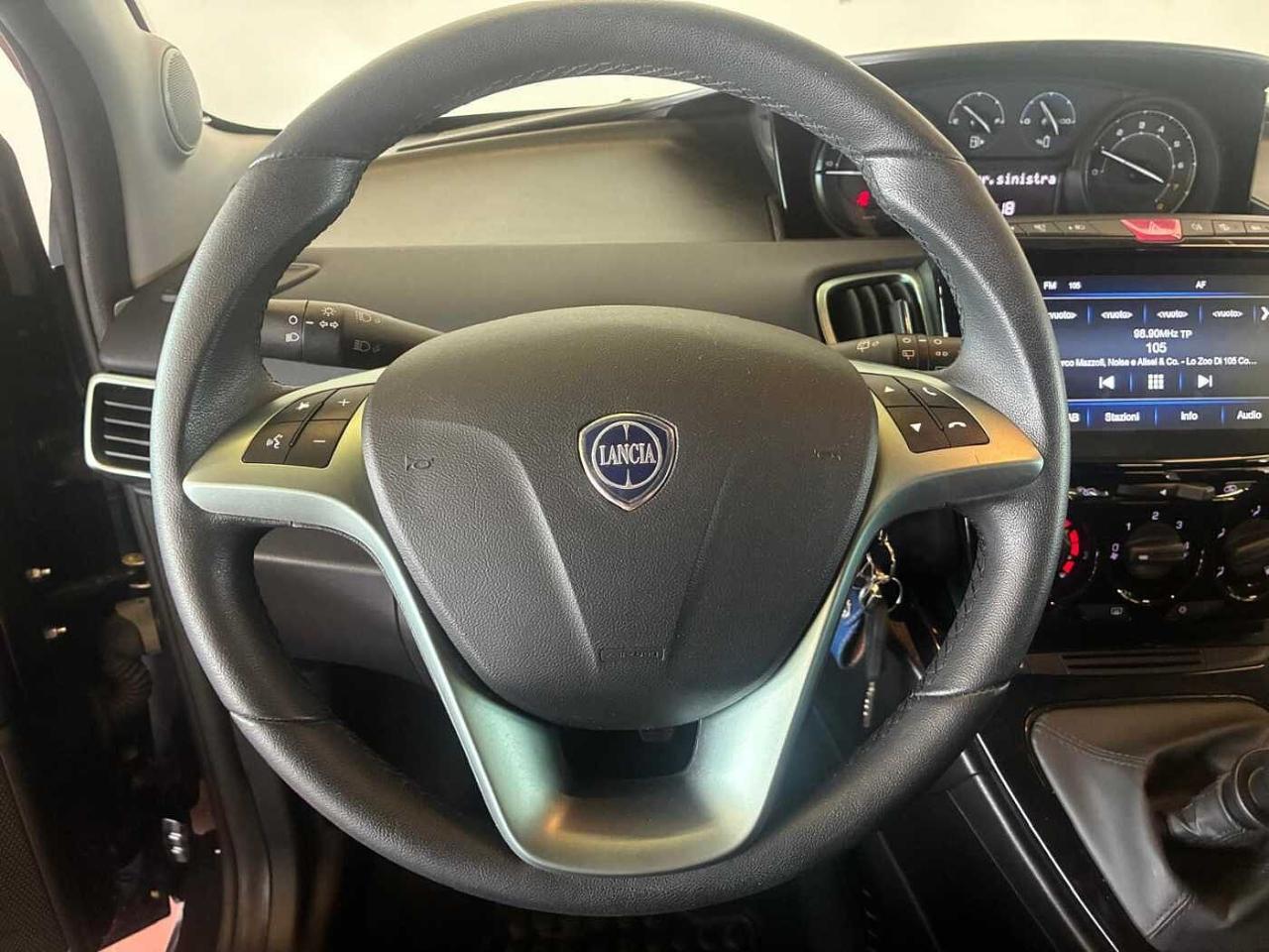 Lancia Ypsilon - Foto 3