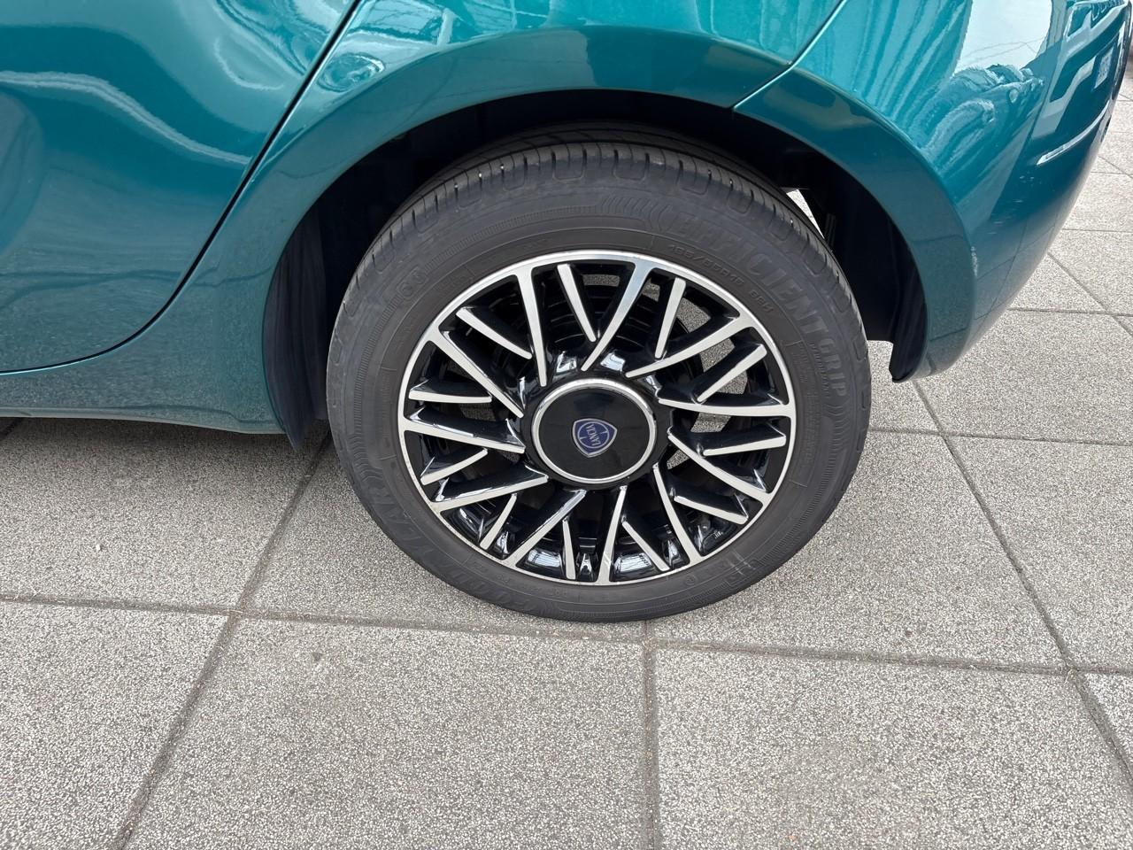 Lancia Lancia Ypsilon usata, con Isofix