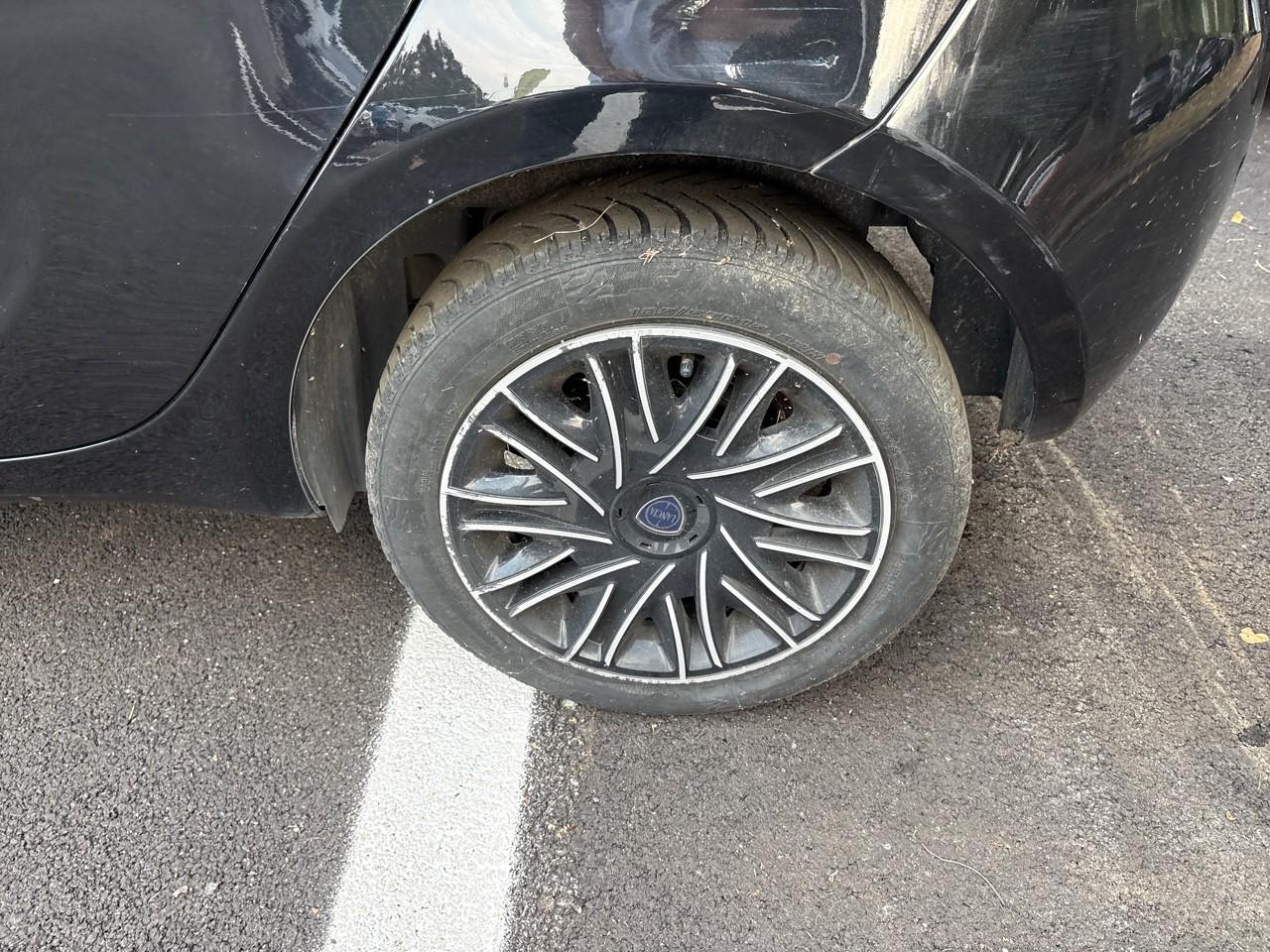 Lancia Lancia Ypsilon usata, con Isofix