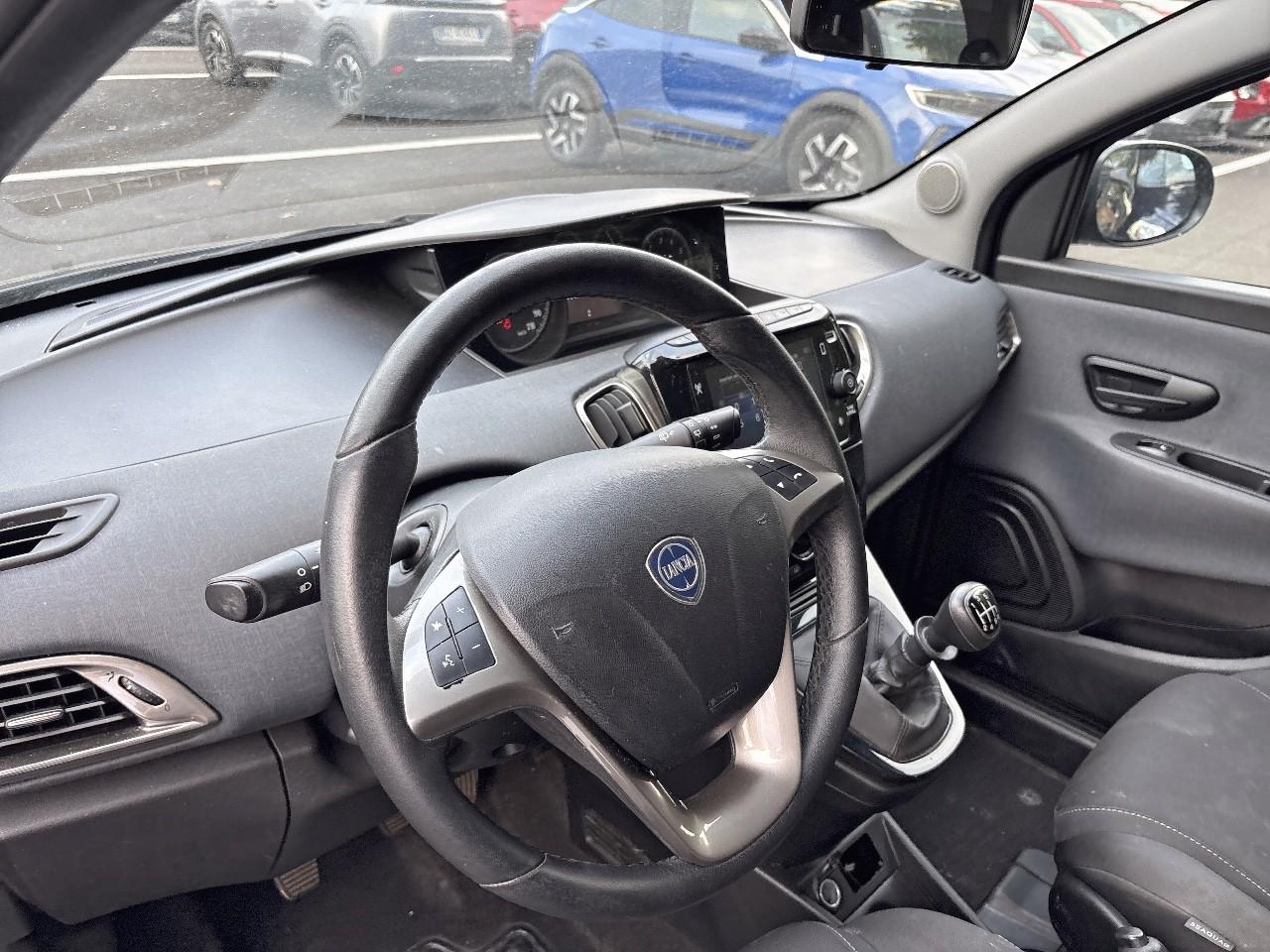 Lancia Lancia Ypsilon usata 19
