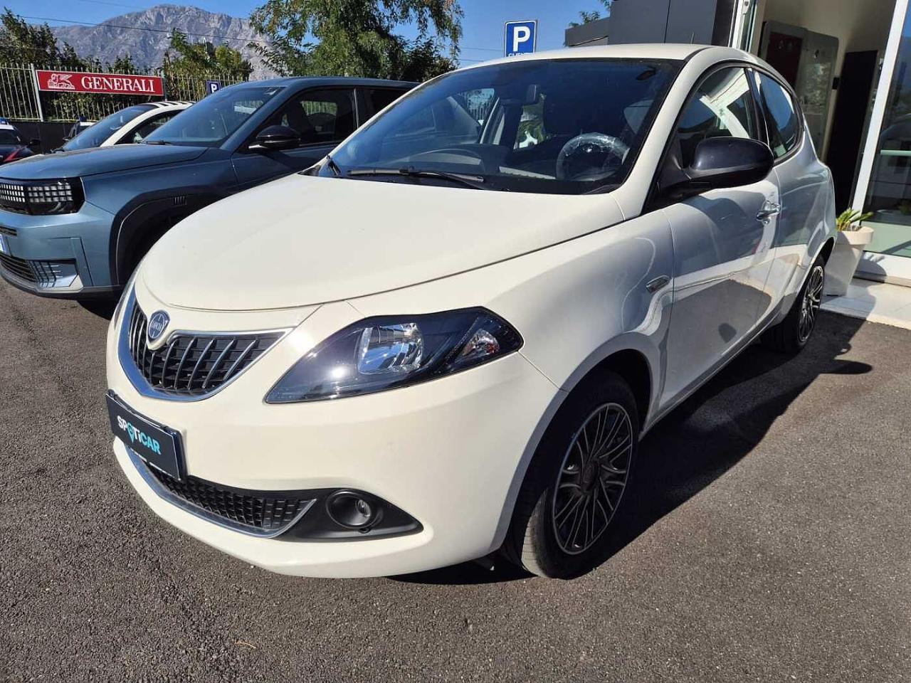 Lancia Lancia Ypsilon YPSILON 1.0 FireFly 5 porte S&S Hybrid Gold