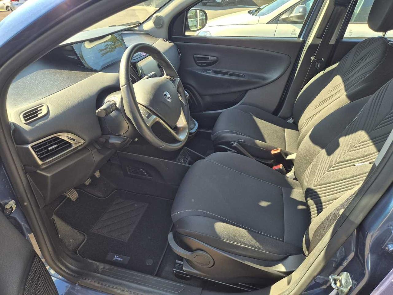 Lancia Lancia Ypsilon usata 8