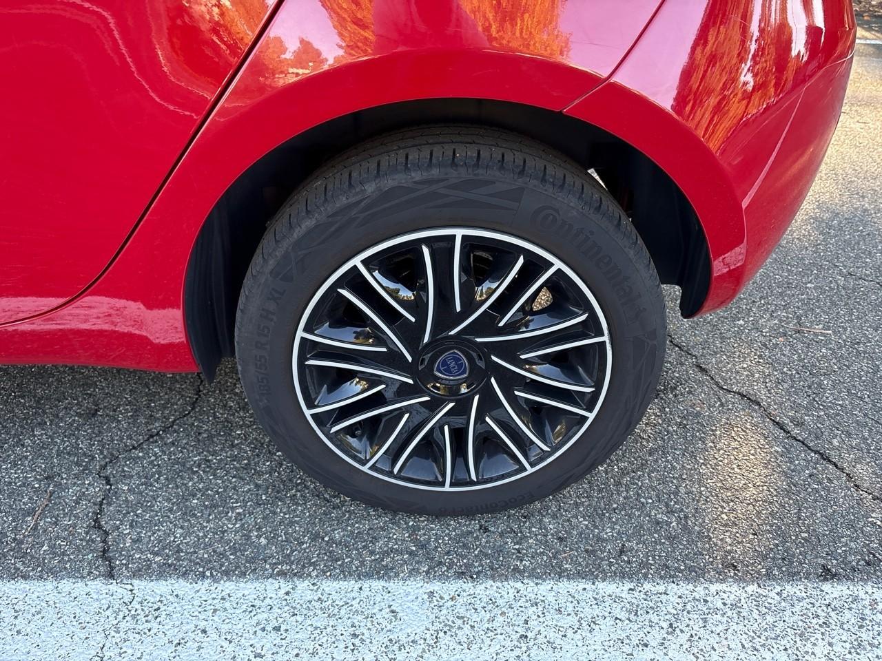 Lancia Ypsilon - Foto 3