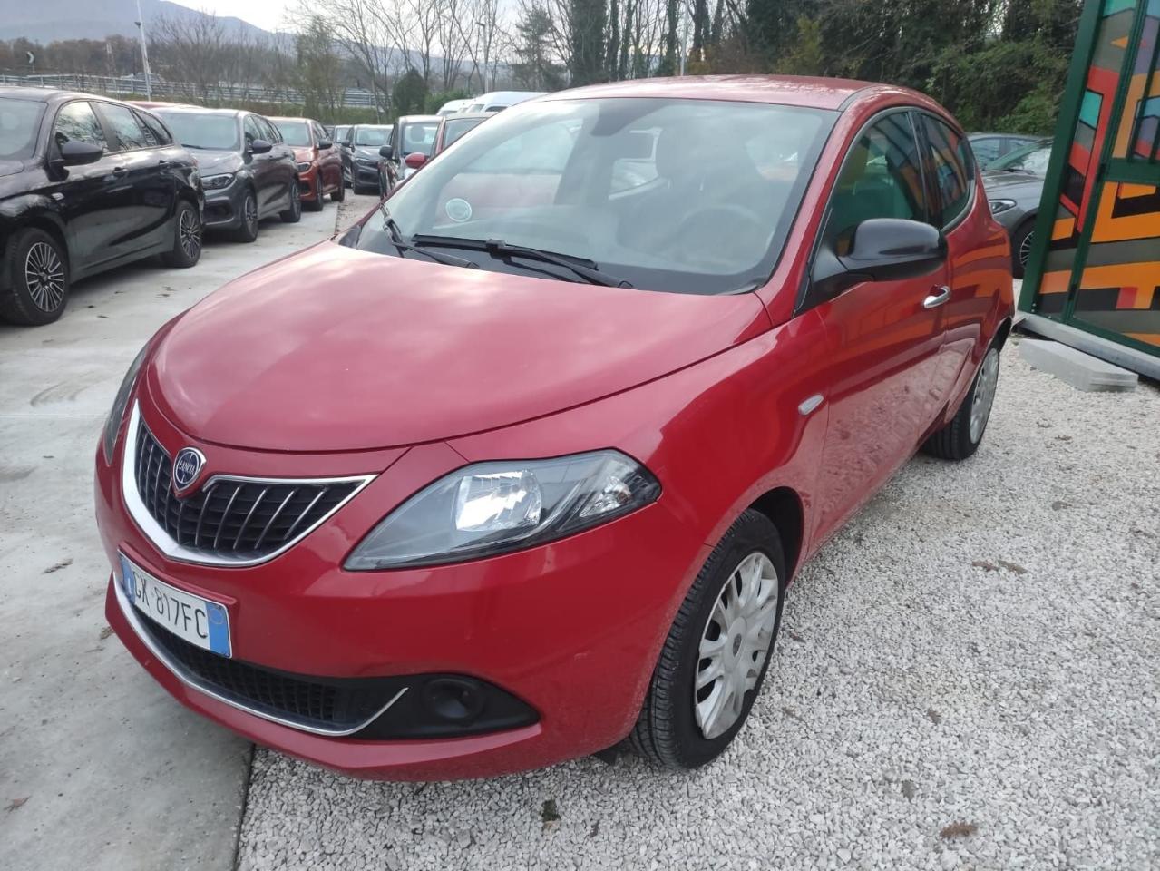 Lancia Ypsilon