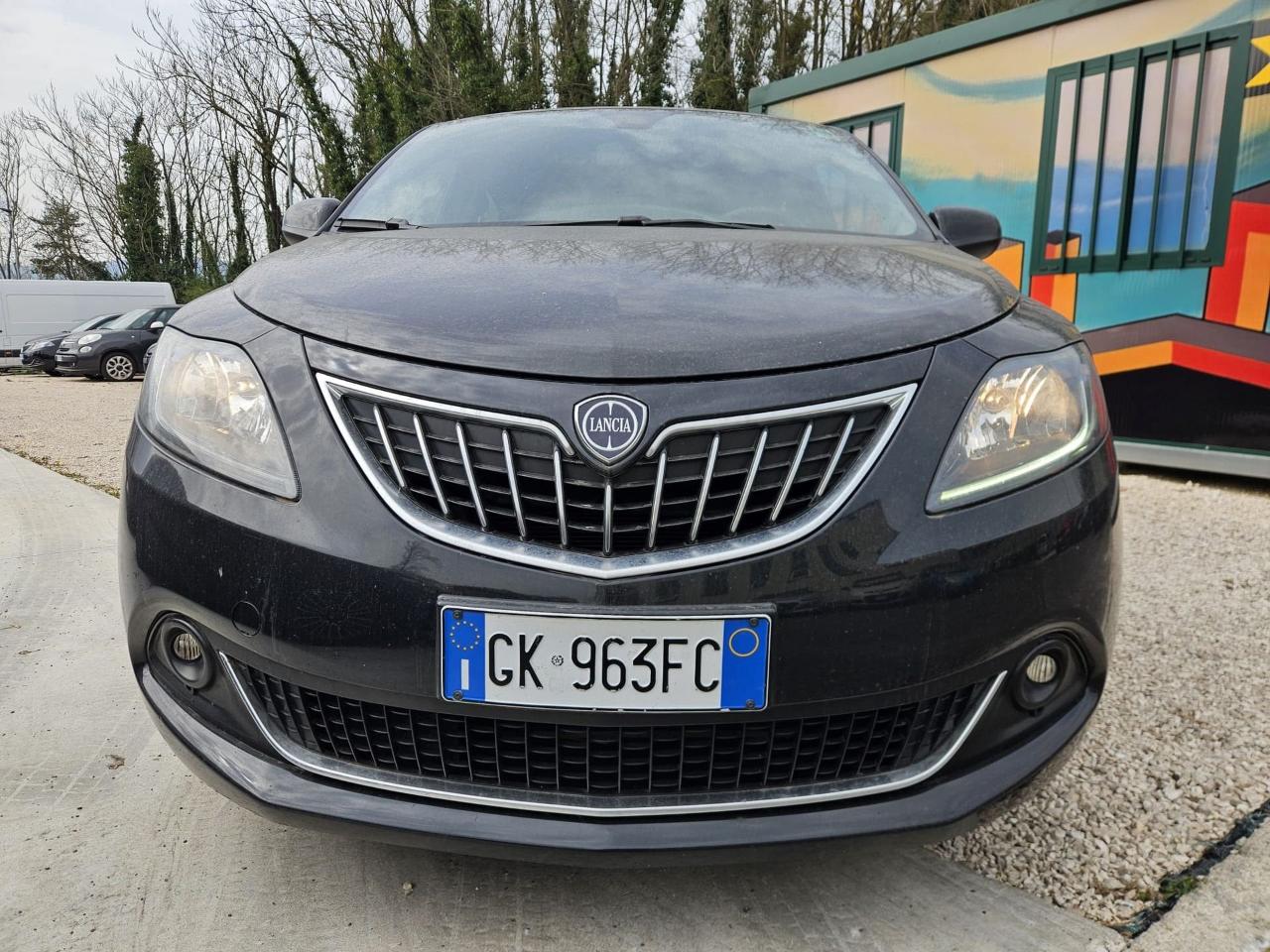 Lancia Ypsilon