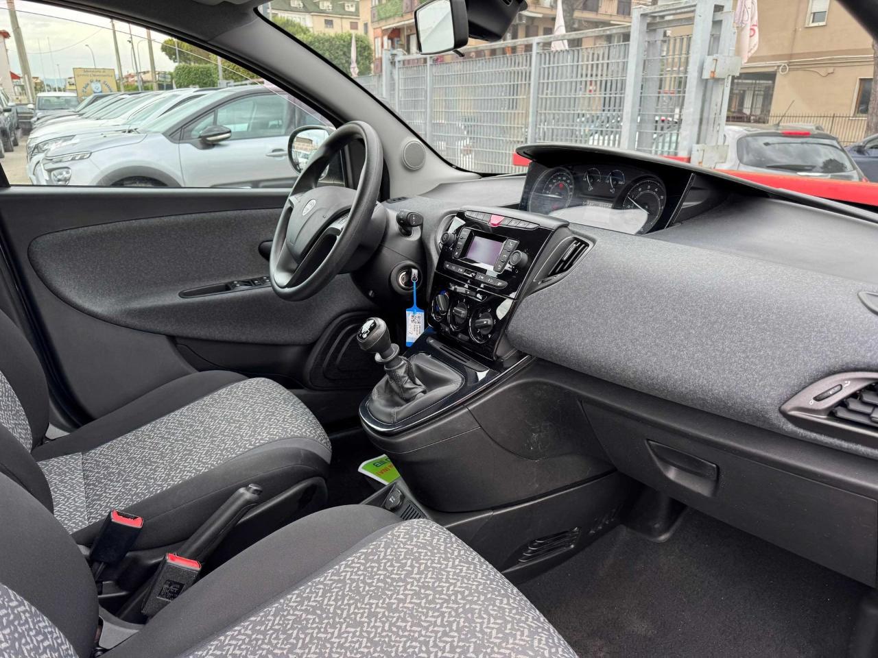 Lancia Lancia Ypsilon usata 24