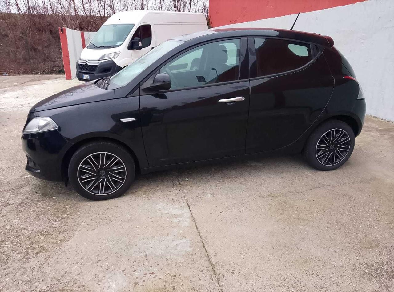 Lancia Lancia Ypsilon YPSILON III 2021 1.0 firefly hybrid Silver Plus s and s 70