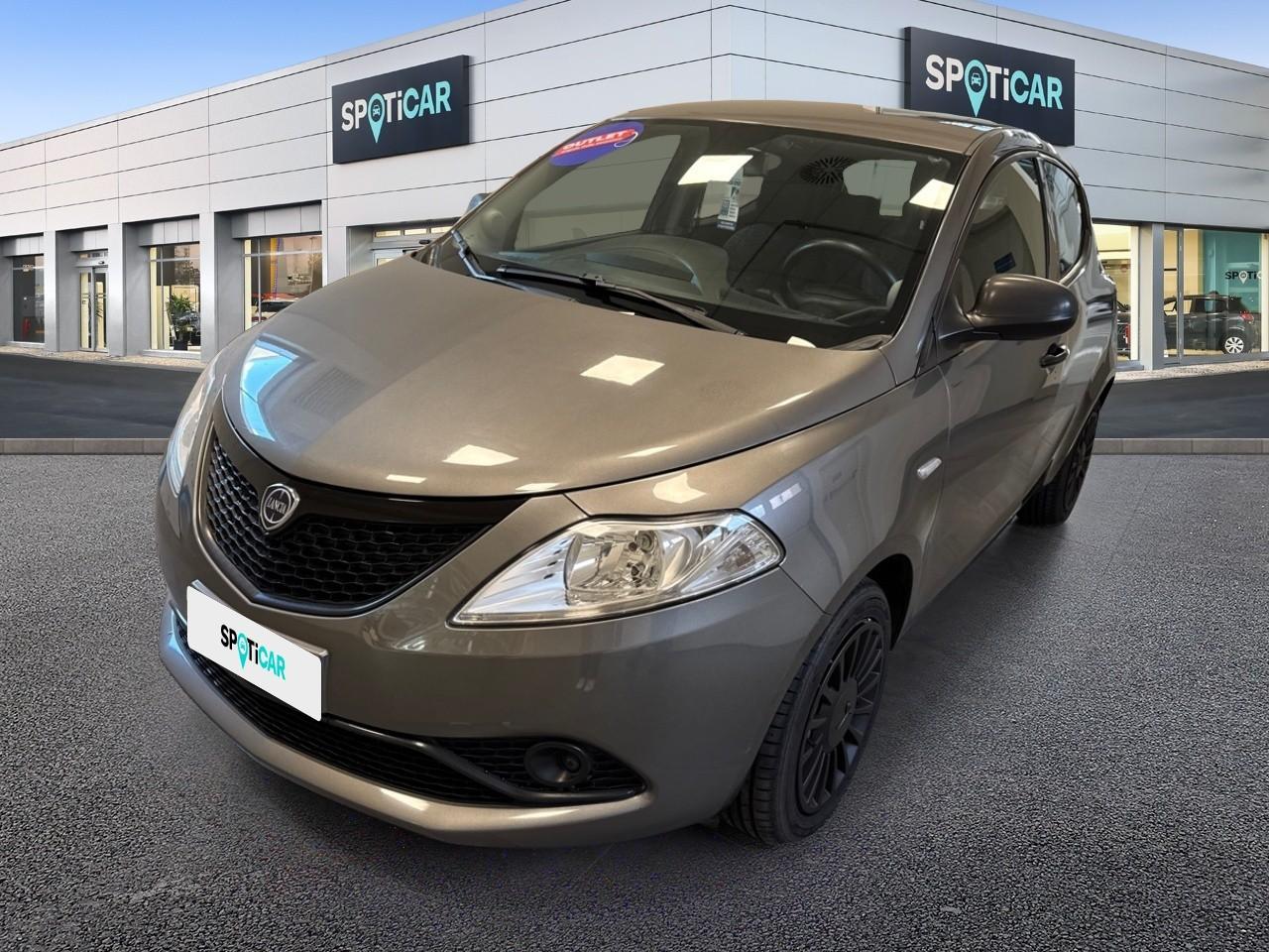 Lancia Lancia Ypsilon YPSILON 1.0 70cv Firefly Hybrid S&S Silver
