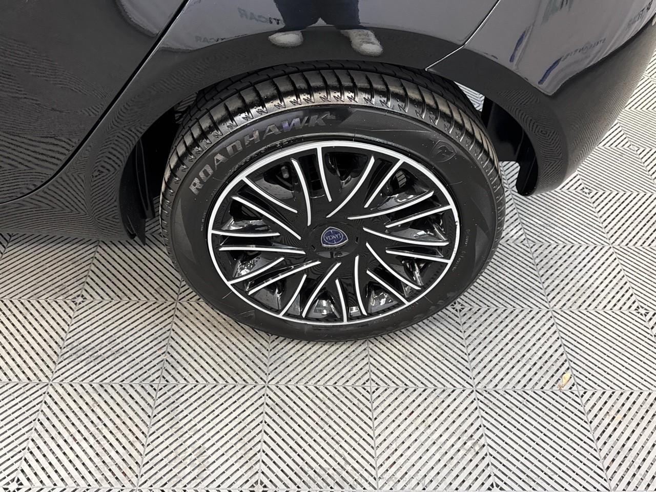 Lancia Lancia Ypsilon usata, con Isofix