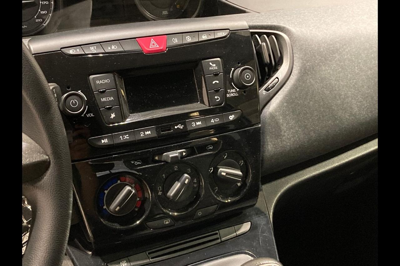 Lancia Lancia Ypsilon usata 1