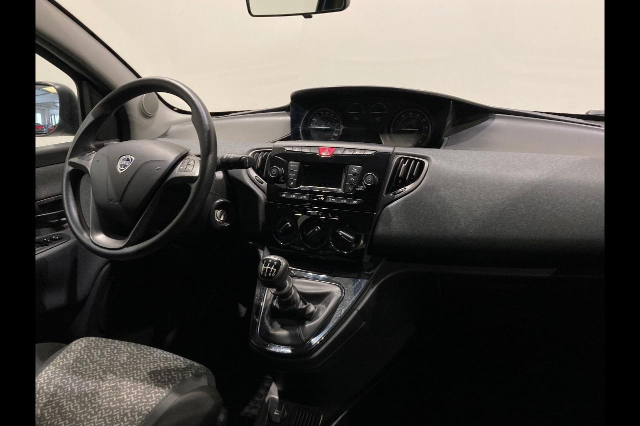 Lancia Lancia Ypsilon usata 16