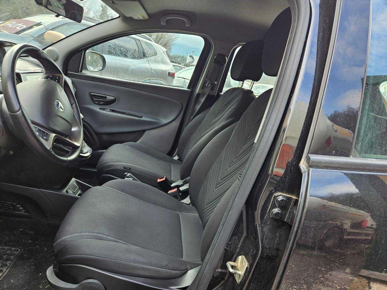 Lancia Lancia Ypsilon usata 26