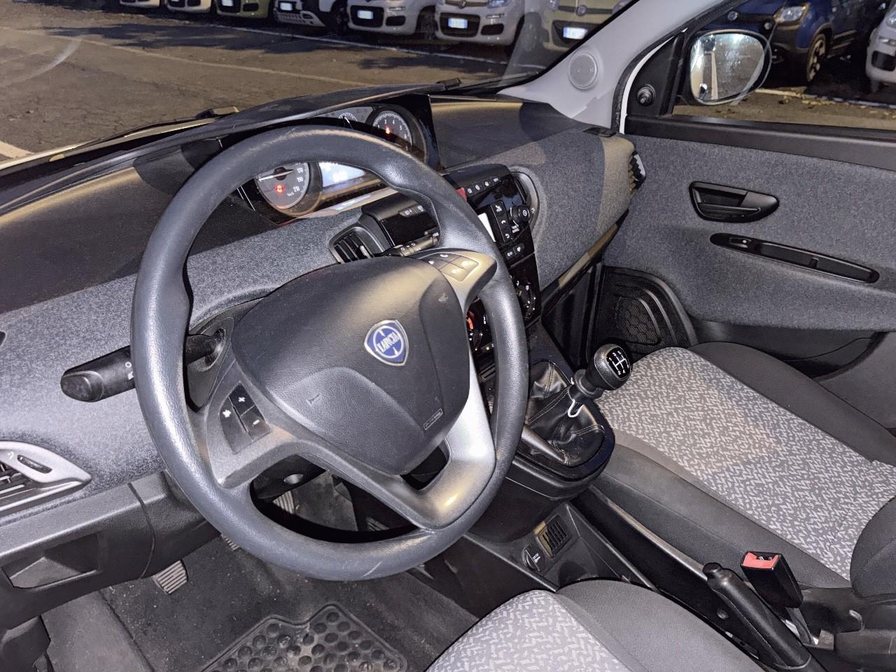 Lancia Lancia Ypsilon usata 18