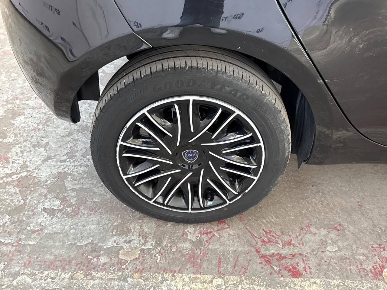 Lancia Lancia Ypsilon usata, con Isofix
