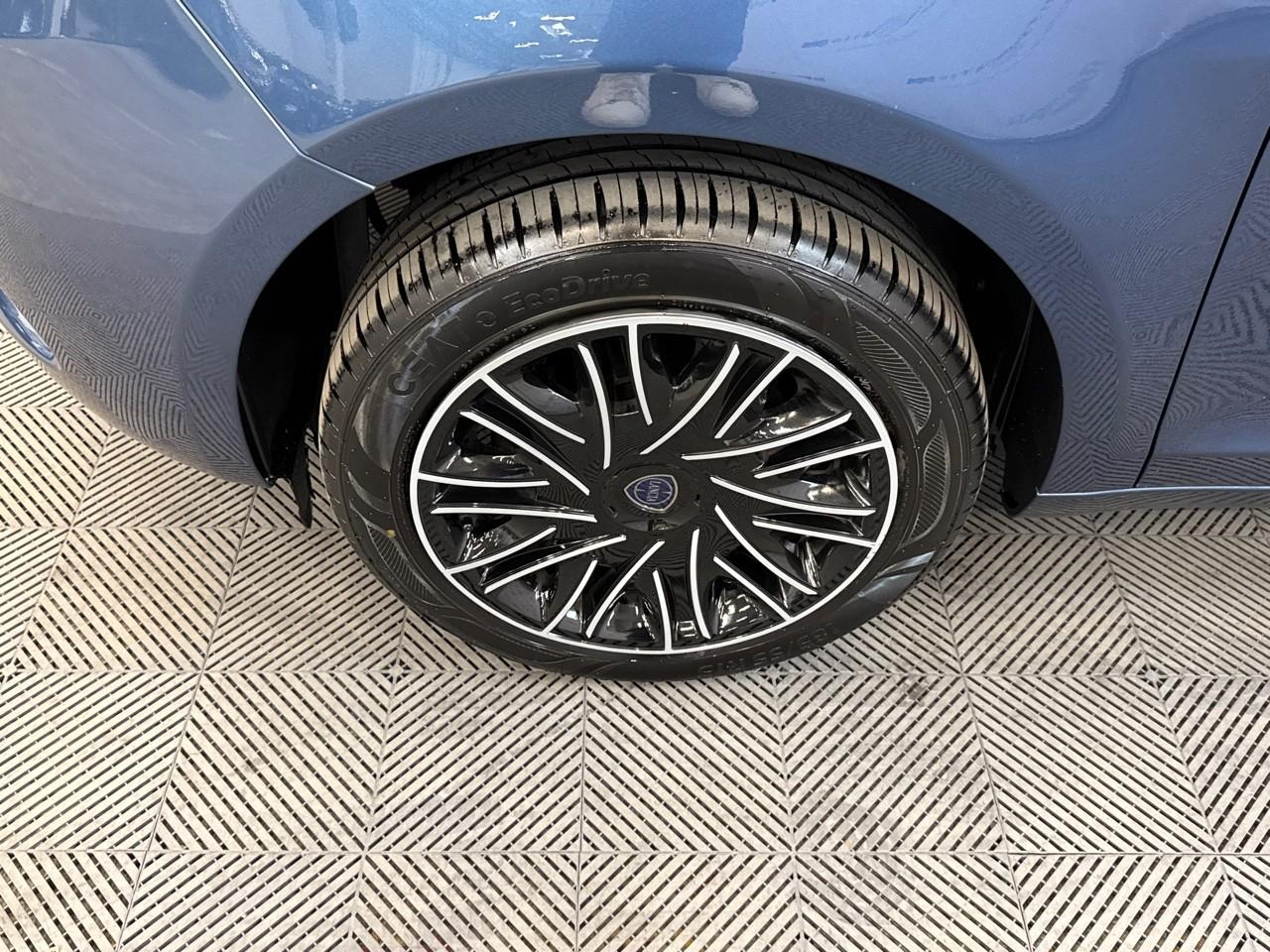 Lancia Lancia Ypsilon usata, con Isofix