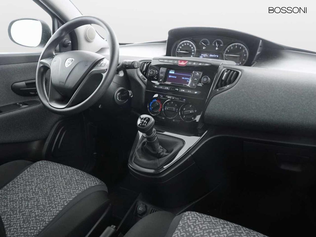 Lancia Lancia Ypsilon usata 26