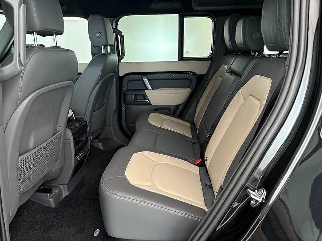 Land Rover Land Rover Defender usata, con 5 porte