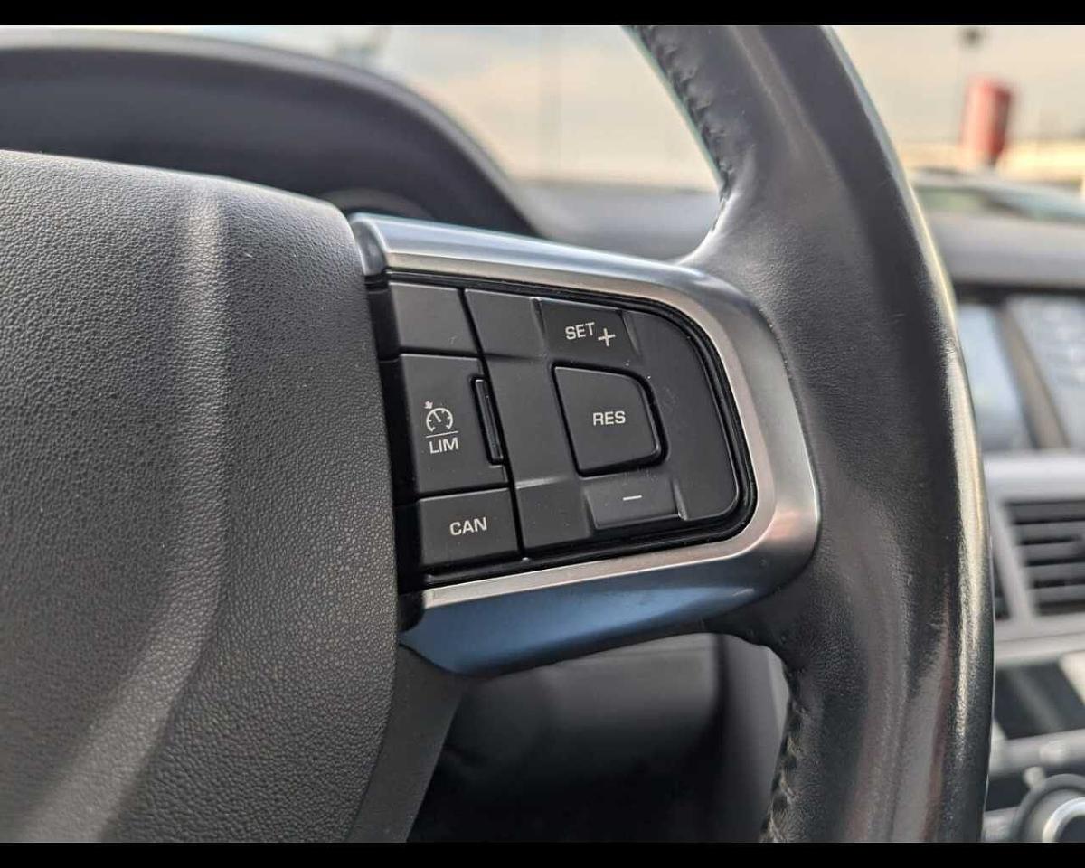 Land Rover Land Rover Discovery usata, con computer di bordo